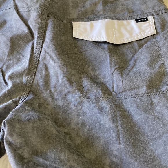 RVCA BOARD SHORT - Picture 5 of 5
